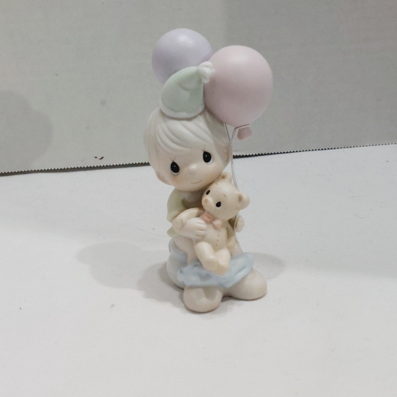 Precious Moments (1490) - Picture 2 of 10